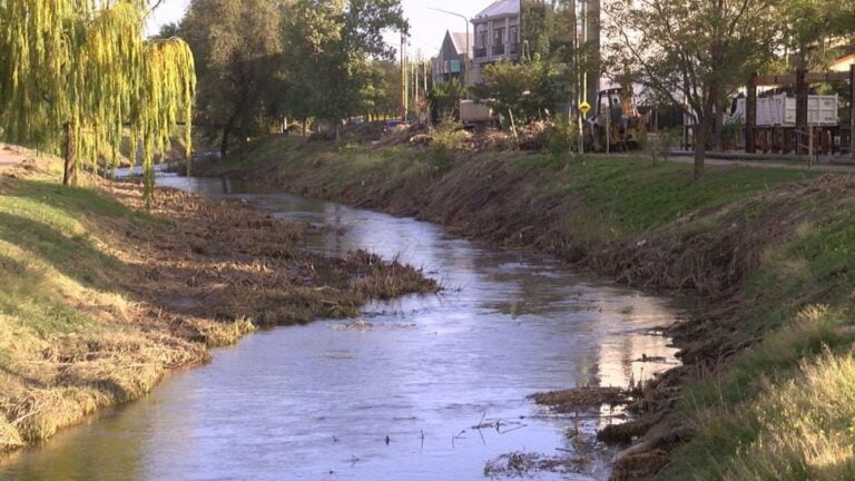 Lee más sobre el artículo Contaminación en el arroyo Napostá